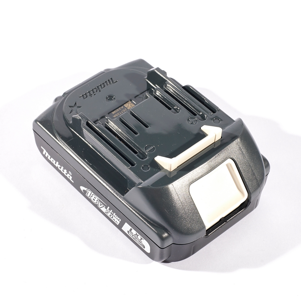 BLB182 แบตเตอรี่ 18V-2.0AH LXT-BASIC