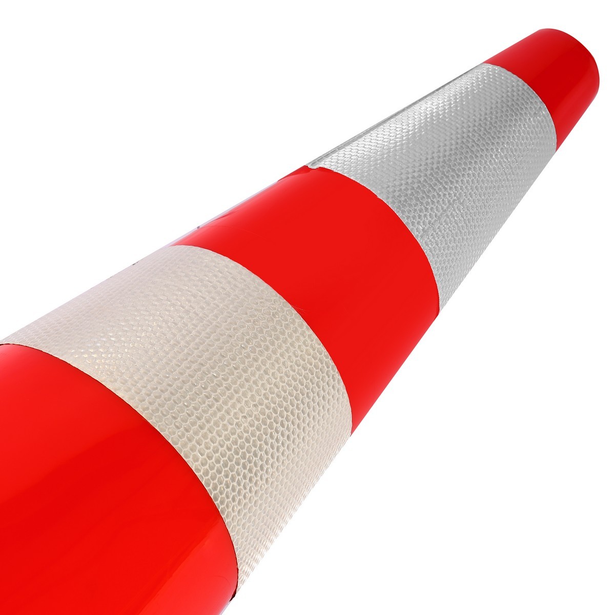 กรวยจราจรPVC ฐานสีดำคาดแถบสะท้อนแสง 70CM