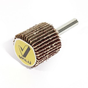 ล้อทราย มีแกน 25 X 25 X 6MM #40