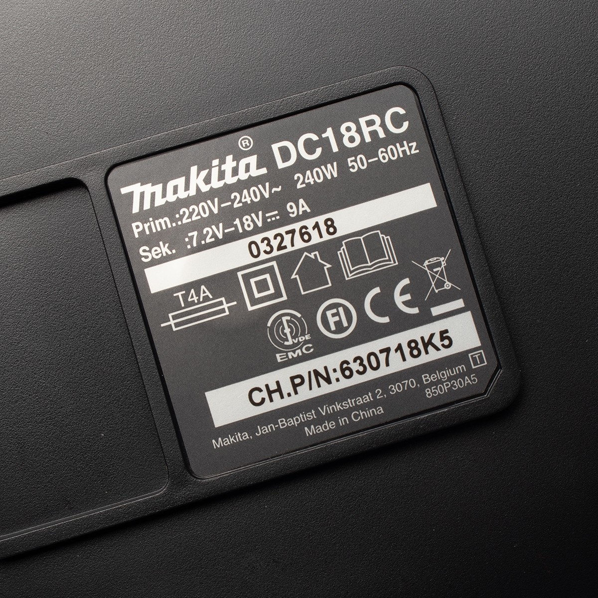 MKP1RT182 ชุด BL1850B X2 + DC18RC + BOX