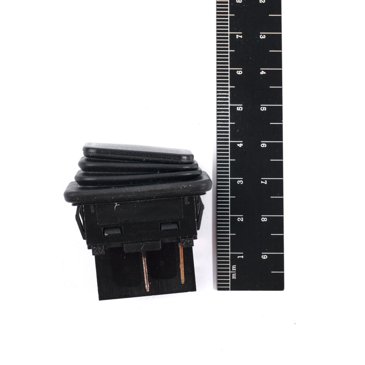 POLE CHANGING SWITCH