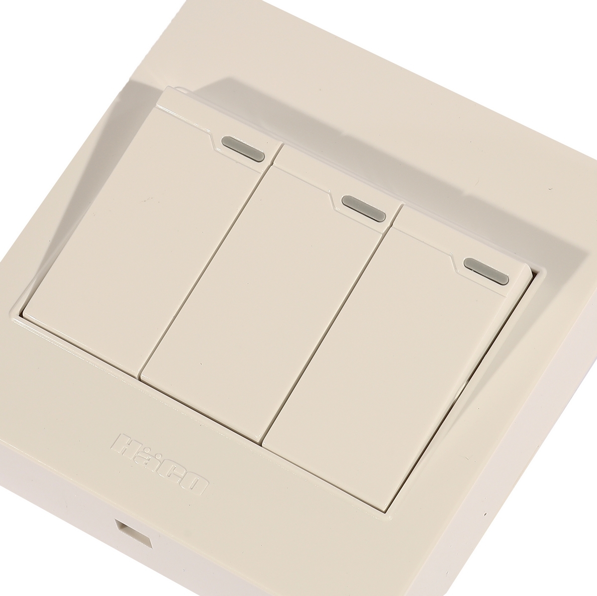 M3N-S31 สวิตช์ห้องเดี่ยว 3 ช่อง 16A 250V