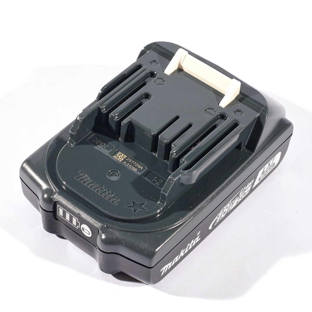 BLB182 แบตเตอรี่ 18V-2.0AH LXT-BASIC